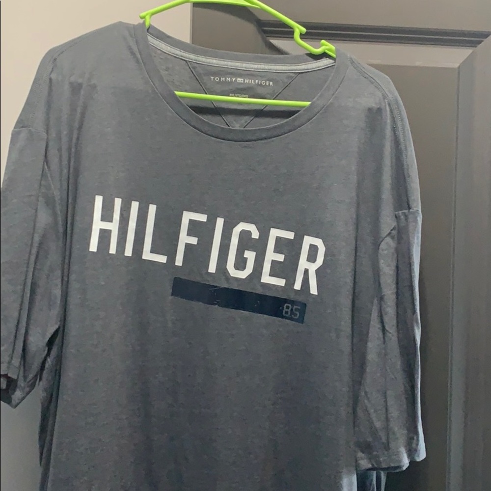 Tommy Hilfiger tee